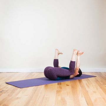 Ease a Throbbing Headache With These Soothing Yoga Poses